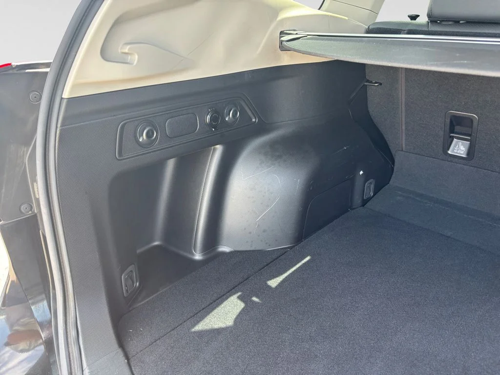 Used 2020 Black Subaru Limited image 40