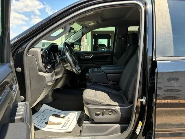 2023 Chevrolet Silverado 1500 LT - Photo 7