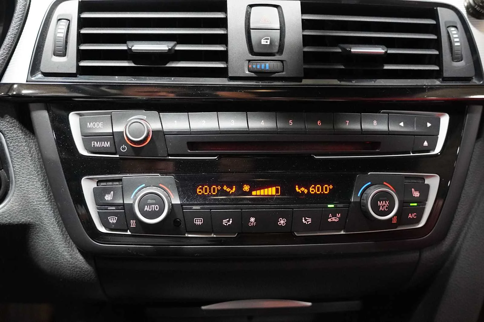 Used 2015 GREY BMW  image 19