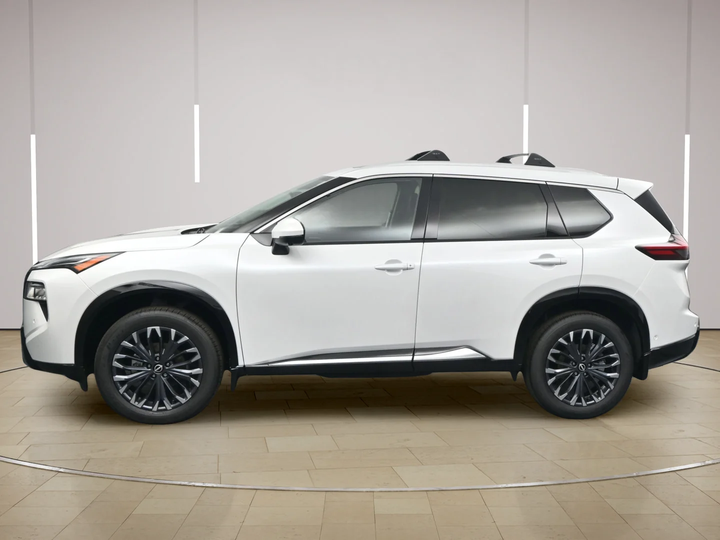 New 2026 Everest White Pearl TriCoat Nissan Platinum image 4