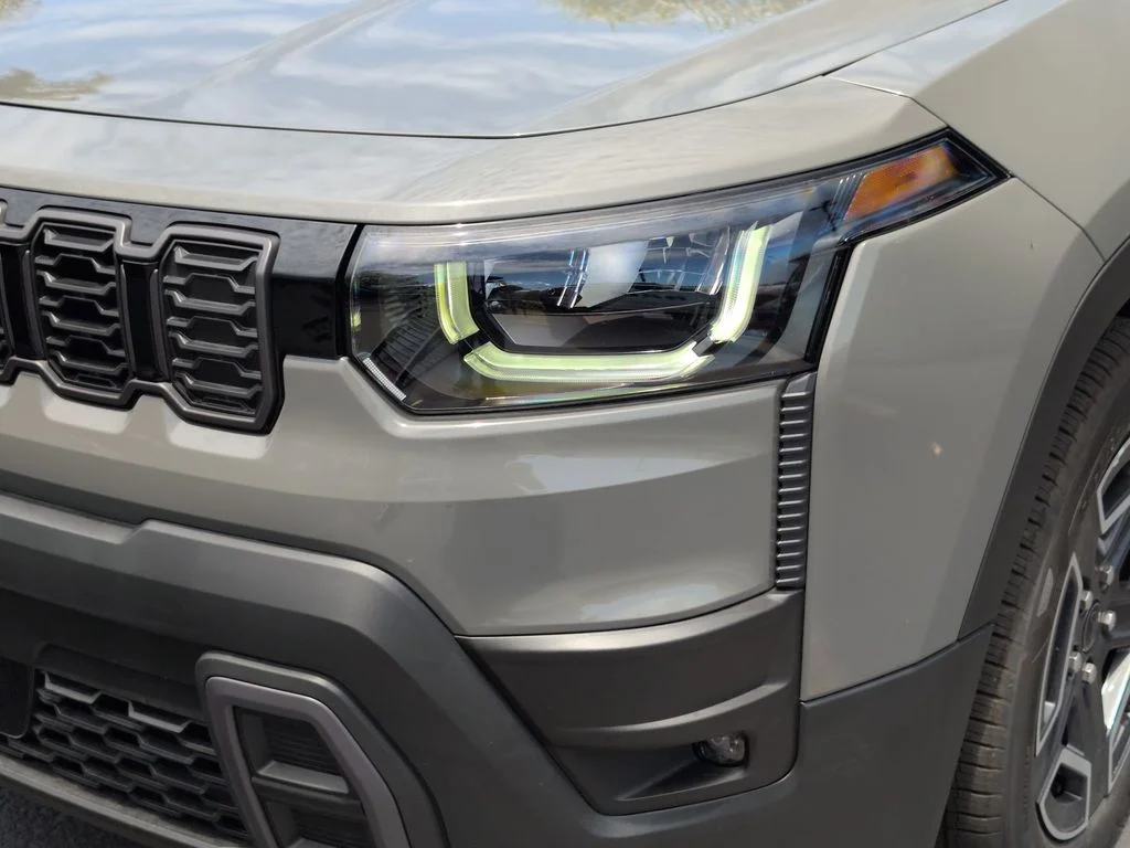 New 2026 Sting-Gray Clear-Coat Exterior Paint Jeep Laredo image 9