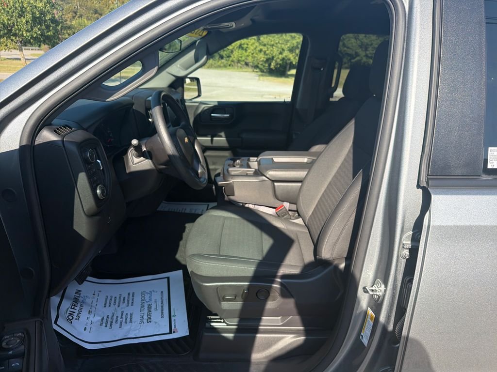 Used 2025 Gray Chevrolet Custom image 13