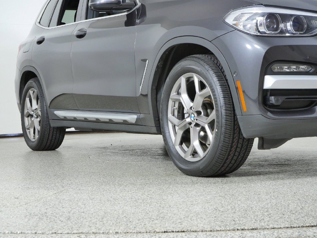 Used 2021 Dark Graphite Metallic BMW xDrive30i image 7