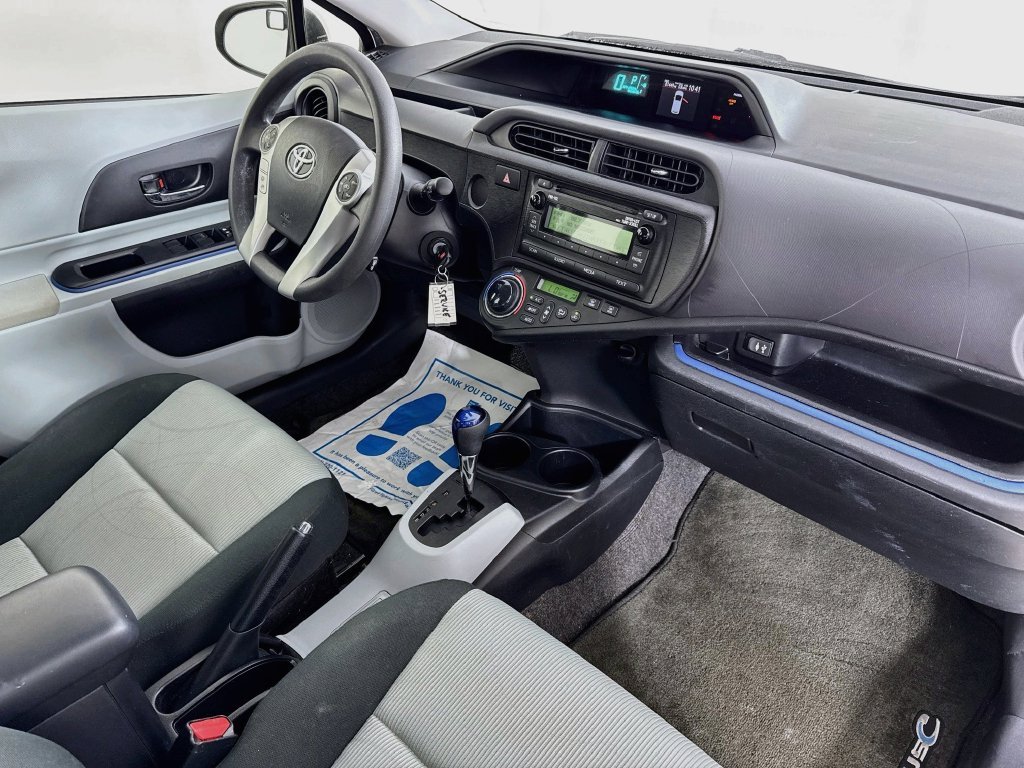 Used 2013 Super White Toyota Two image 32