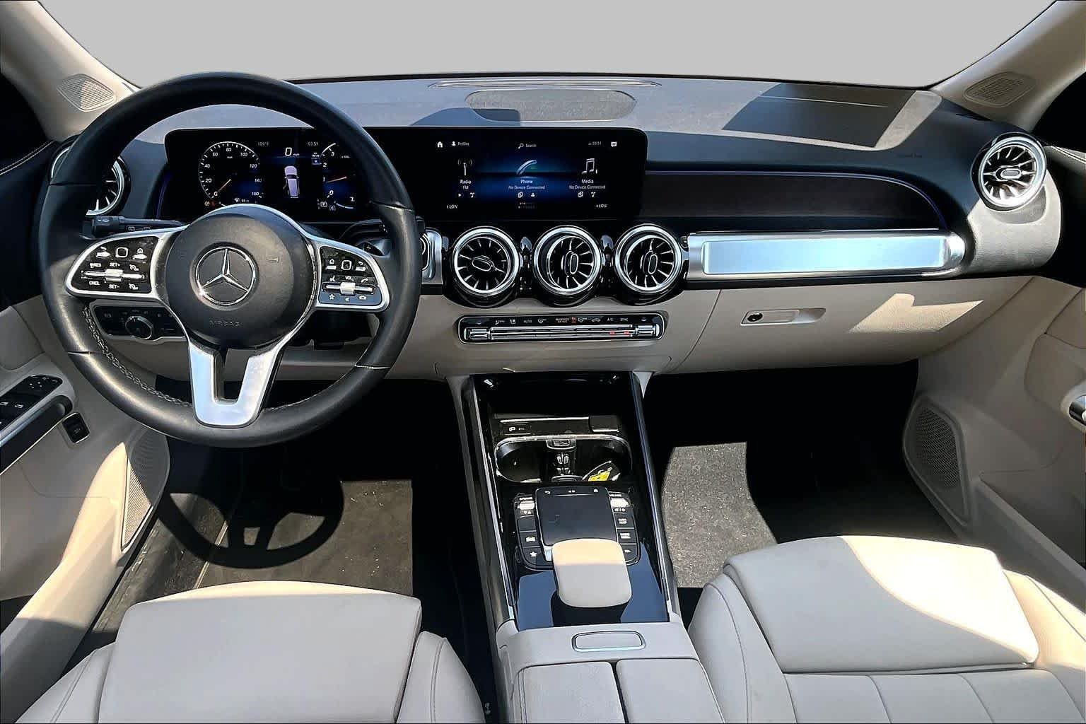 Used 2023 Night Black Mercedes-Benz GLB 250 image 16