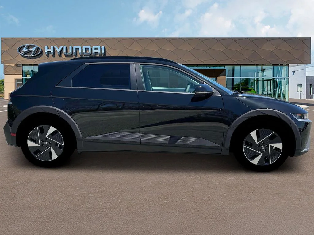 New 2026 Black Hyundai SEL image 9