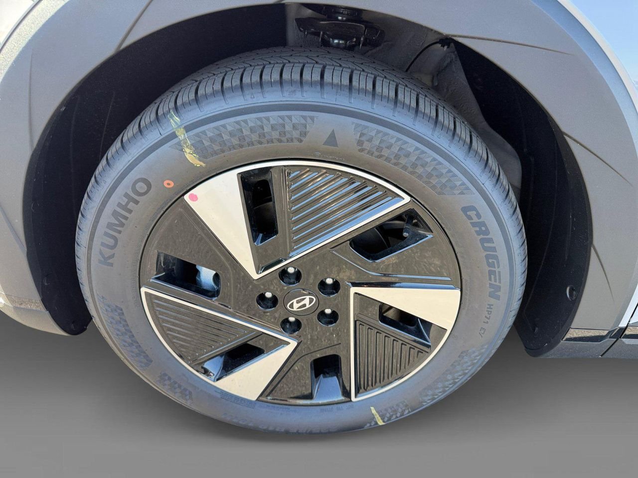 New 2027 Cyber Gray Hyundai SEL image 29