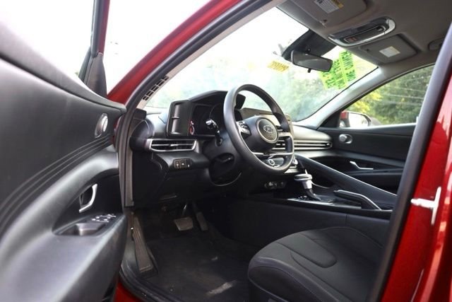 Used 2023 Red Hyundai SEL image 16