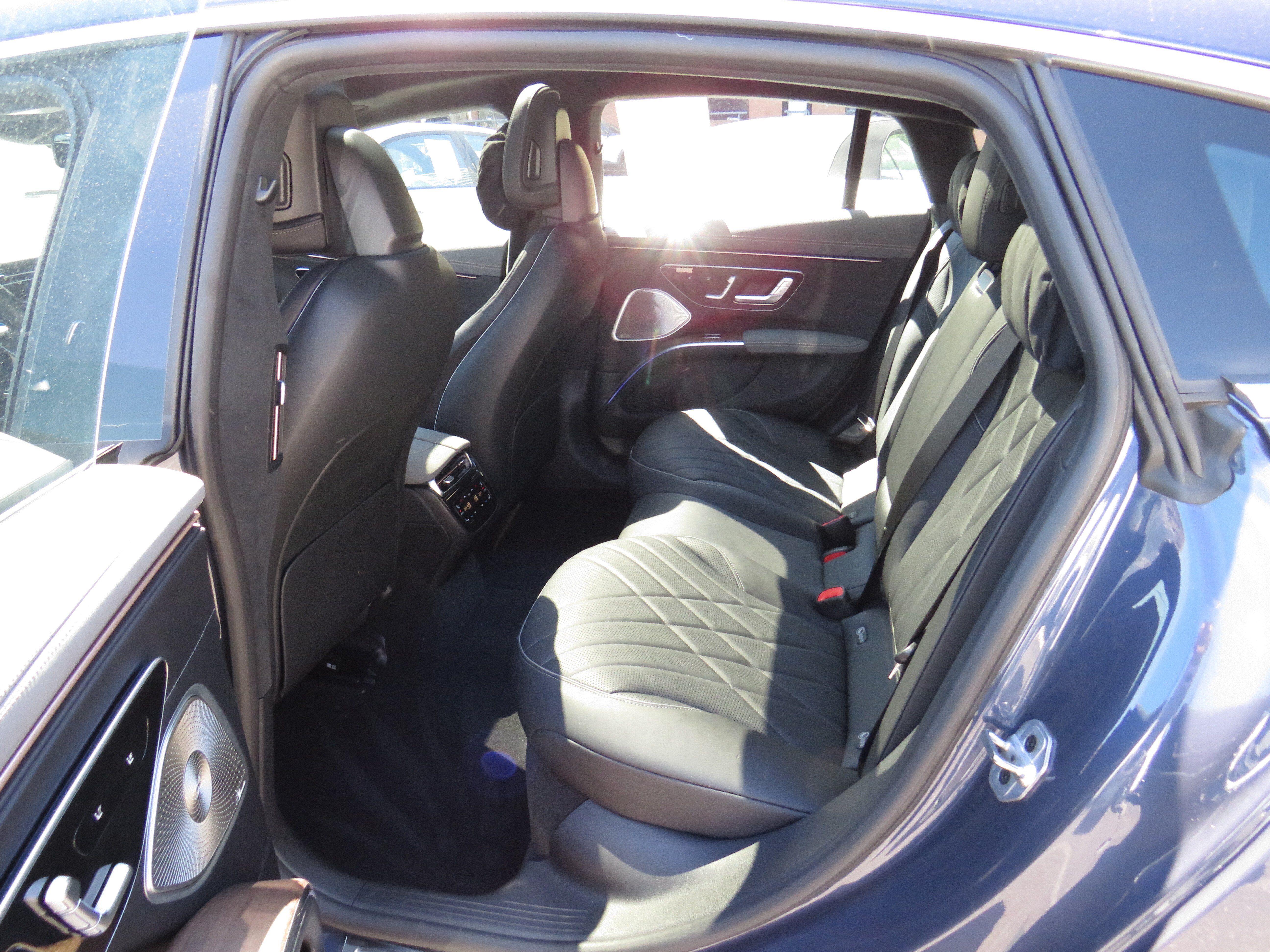 Certified Used 2023 Twilight Blue Metallic Mercedes-Benz EQS 580 4MATIC® image 18