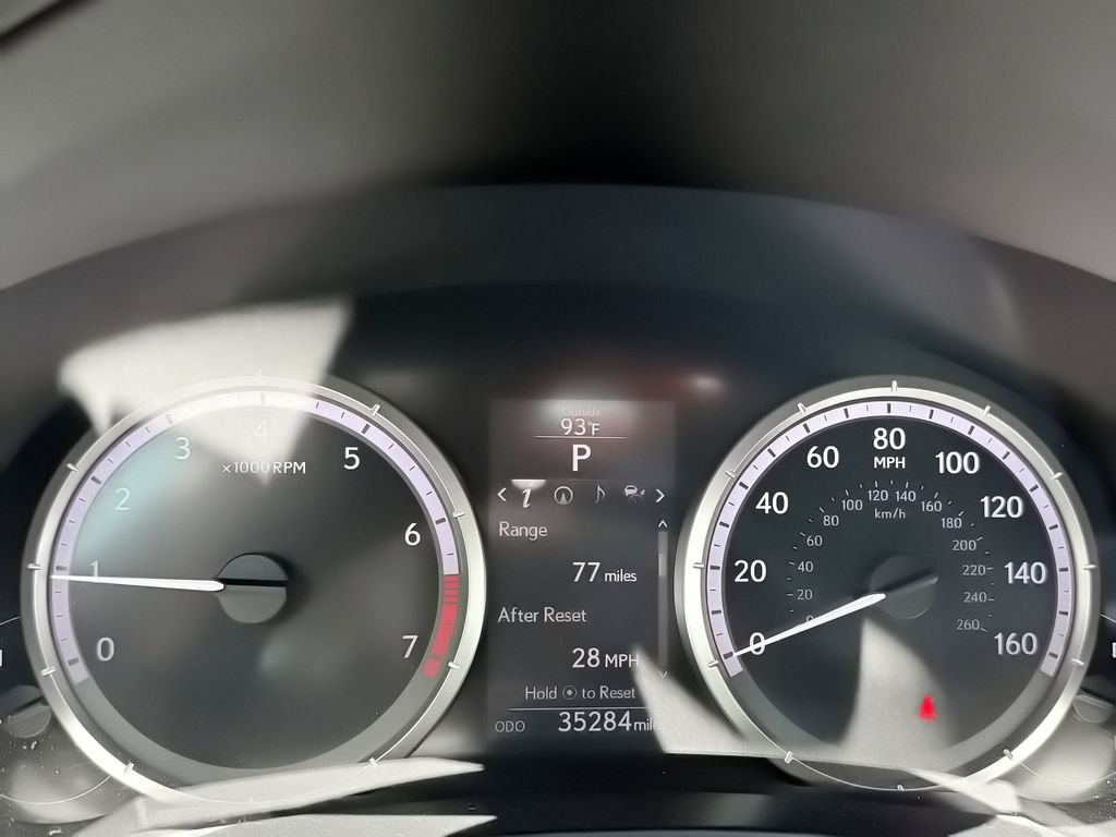 Used 2016 White Lexus 300 image 24