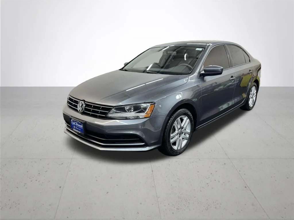 Used 2018 Gray Volkswagen 1.4T S image 2