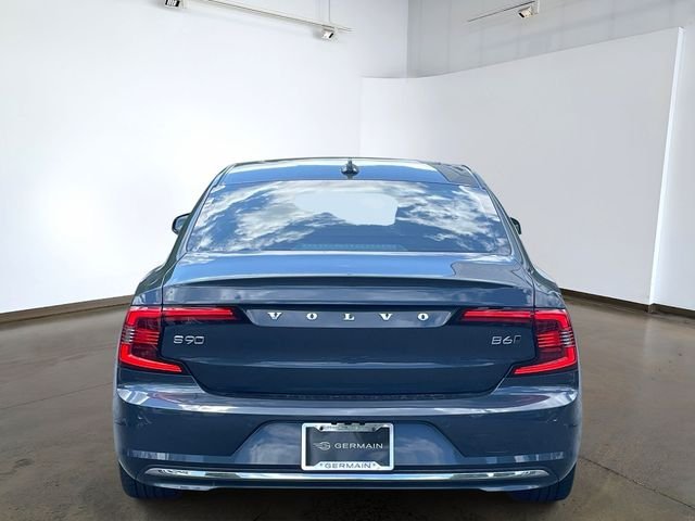 Used 2023 Blue Volvo Ultimate image 5