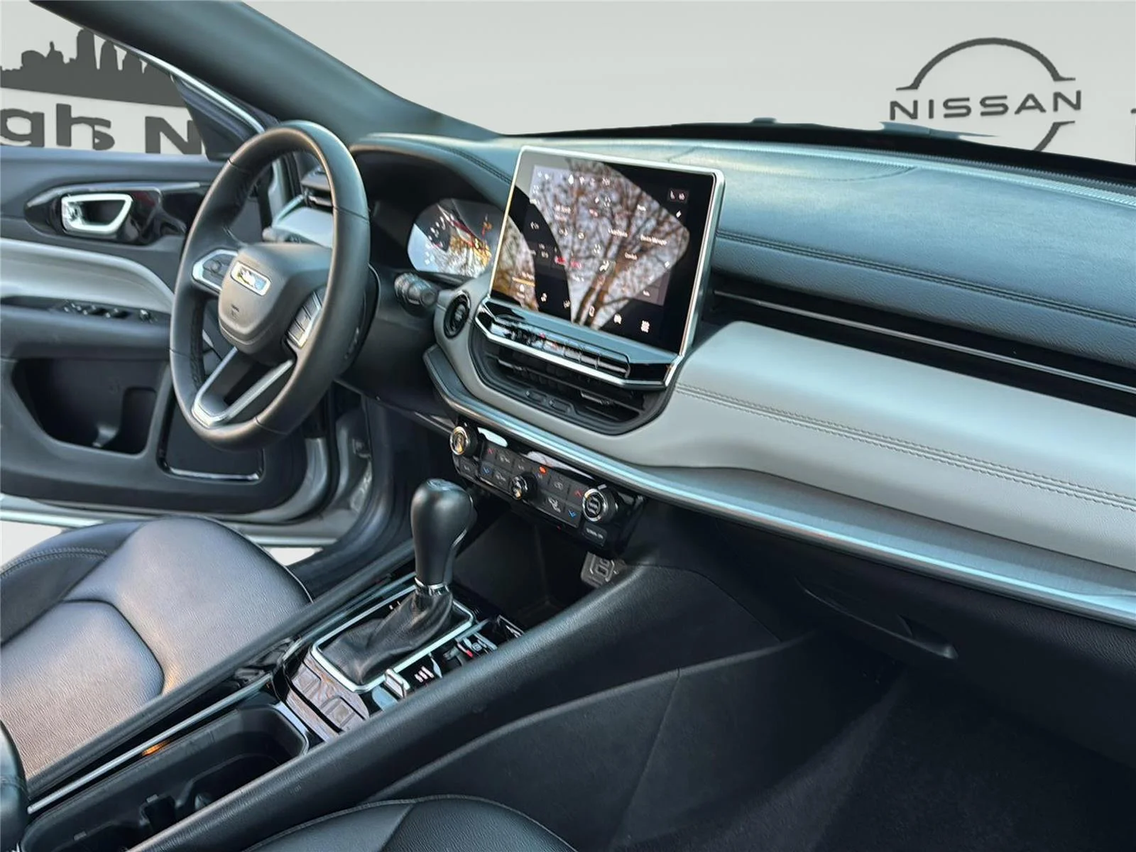 2025 Jeep Compass Limited - Photo 25