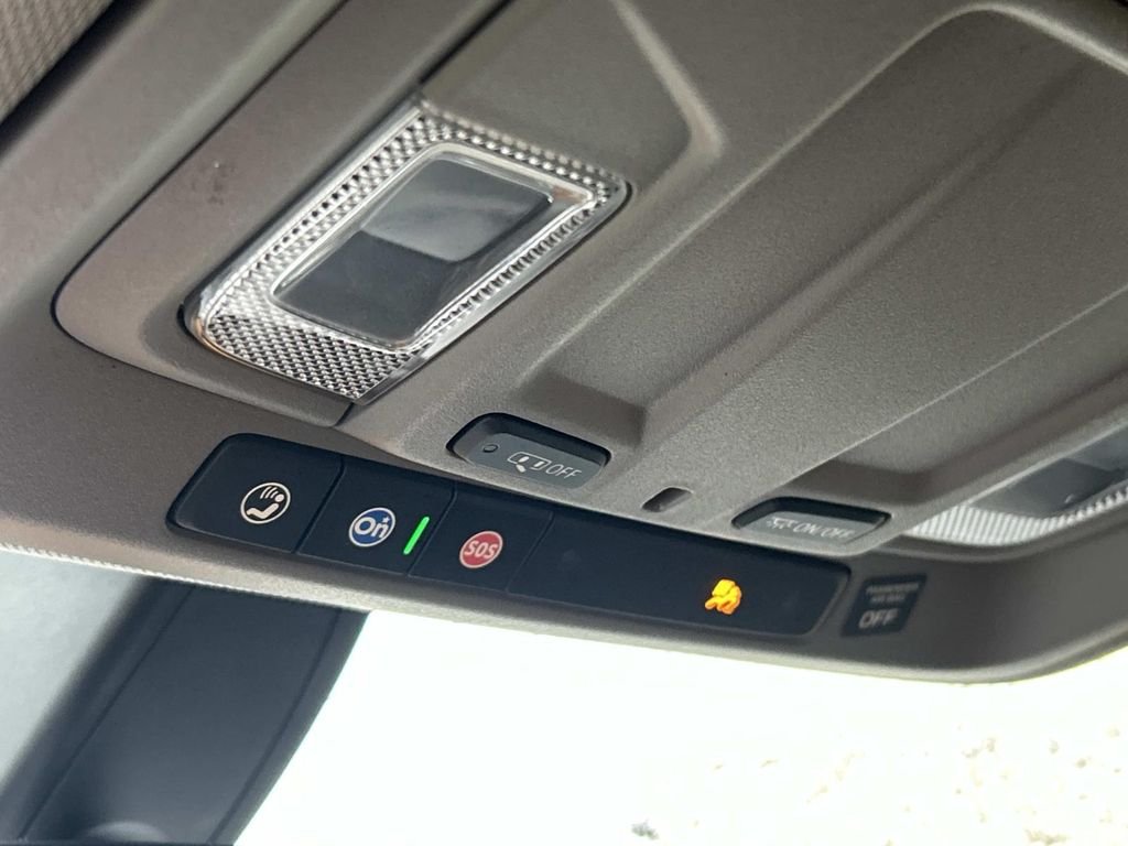 Used 2019 Blue GMC SLE image 33