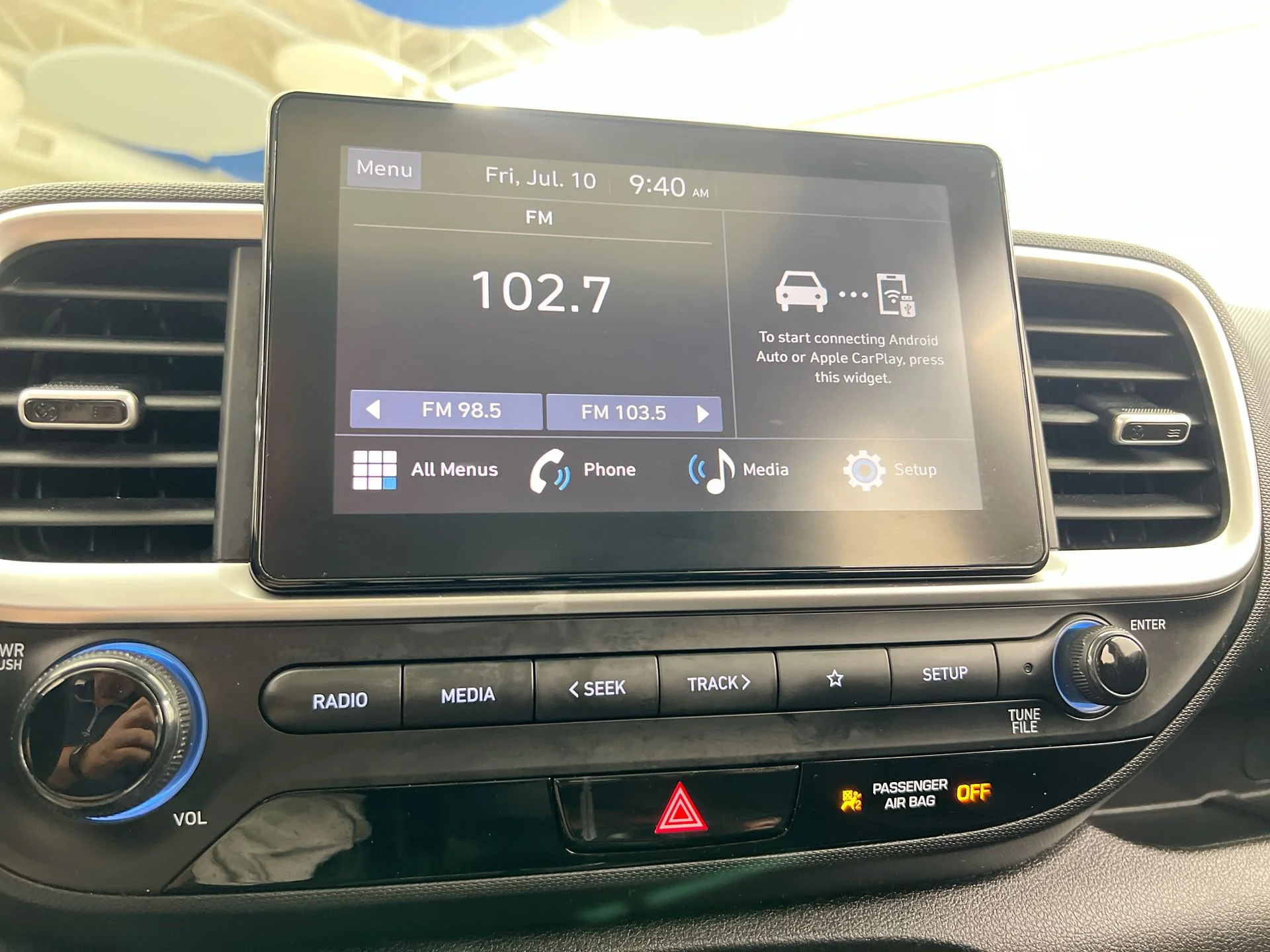 Used 2023 White Hyundai SEL image 30