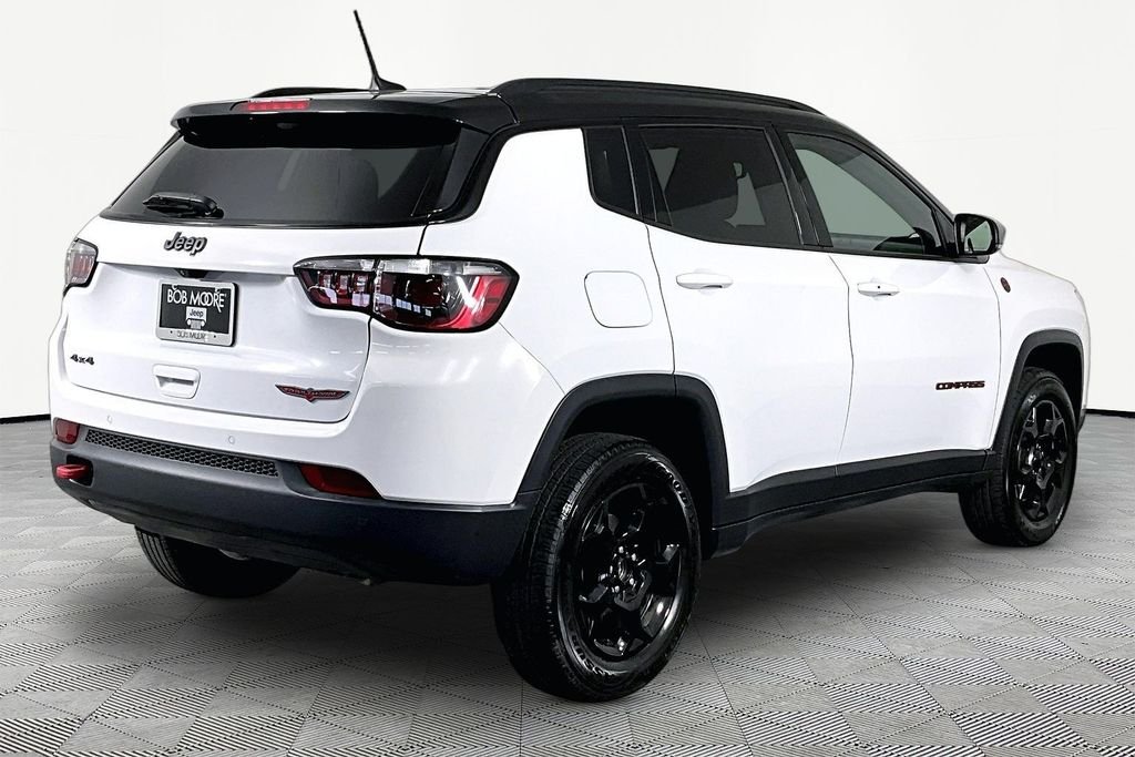 Used 2024 Bright White Clearcoat Jeep Trailhawk image 6