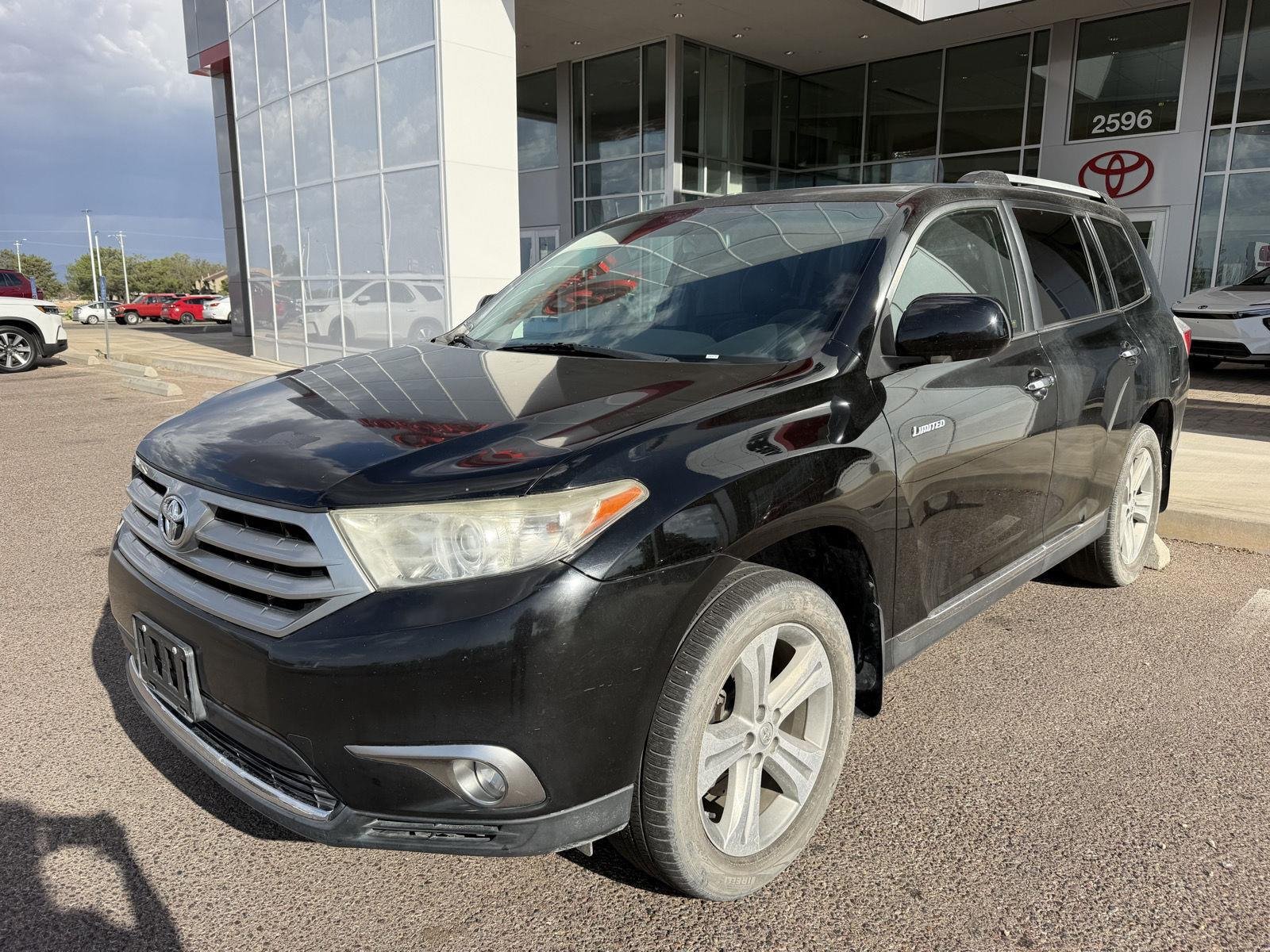Used 2013 Black Toyota Limited image 1