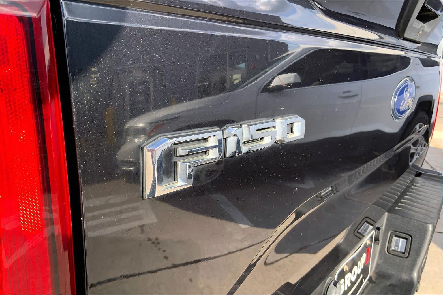Used 2015 Tuxedo Black Metallic Ford XLT image 27