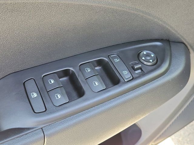 2024 Hyundai Venue SEL - Photo 14
