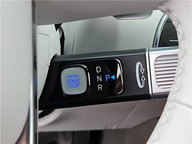 New 2026 Ecotronic Gray Pearl Hyundai SEL Premium image 16