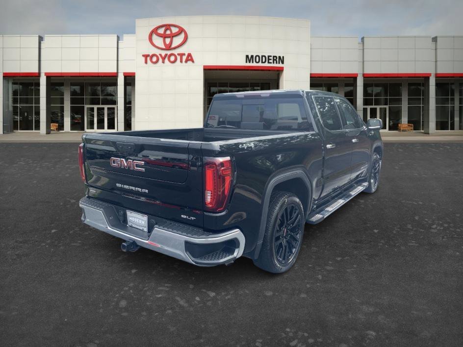 Used 2023 Onyx Black GMC SLT image 5