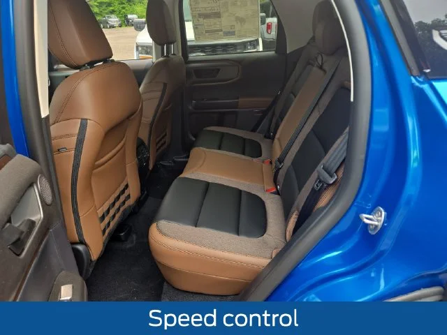 New 2026 Velocity Blue Metallic Ford Outer Banks® image 28