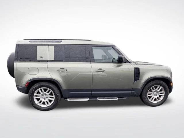 Certified Used 2023 Green Land Rover S image 9