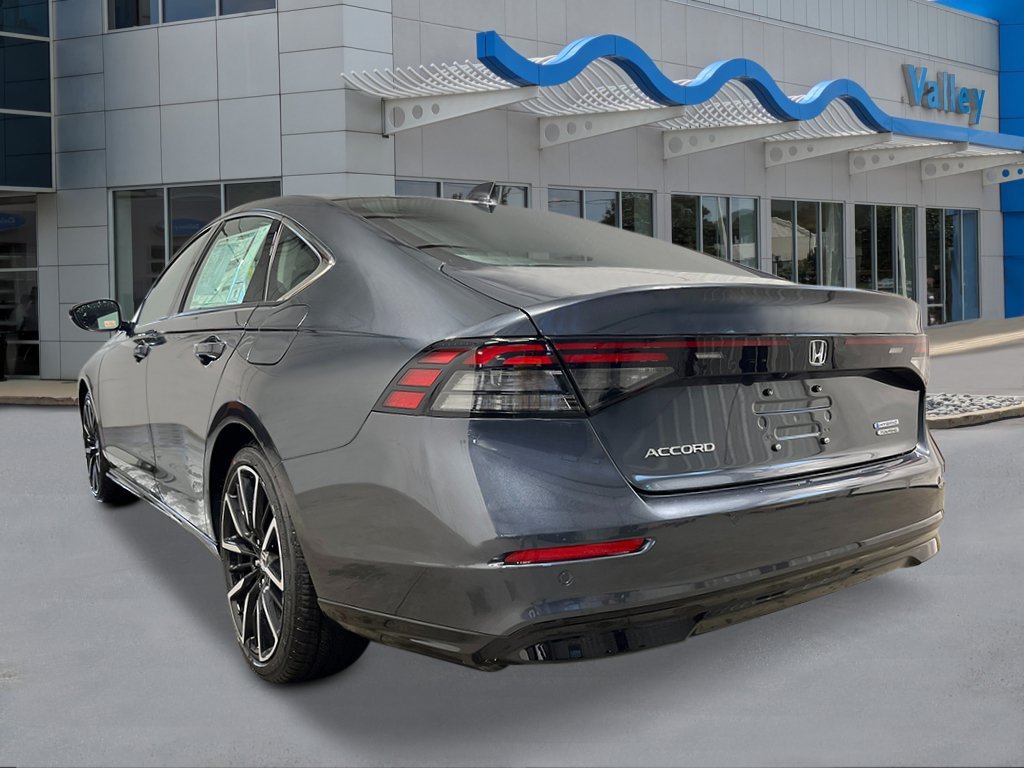 New 2026 Meteorite Gray Metallic Honda Touring image 3