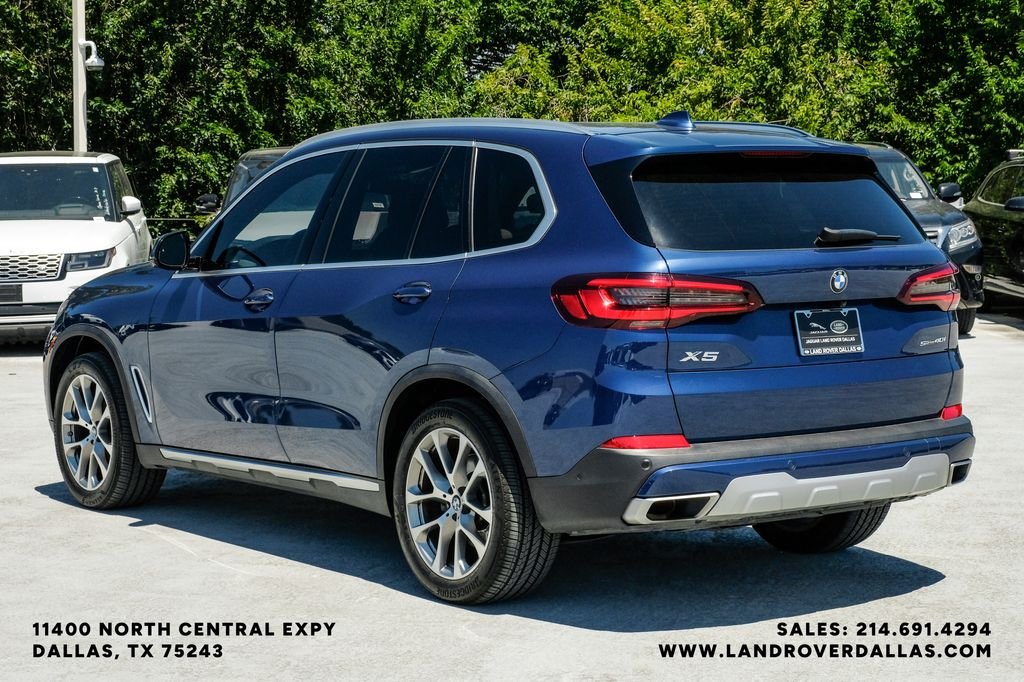 Used 2022 Blue Metallic BMW sDrive40i image 12