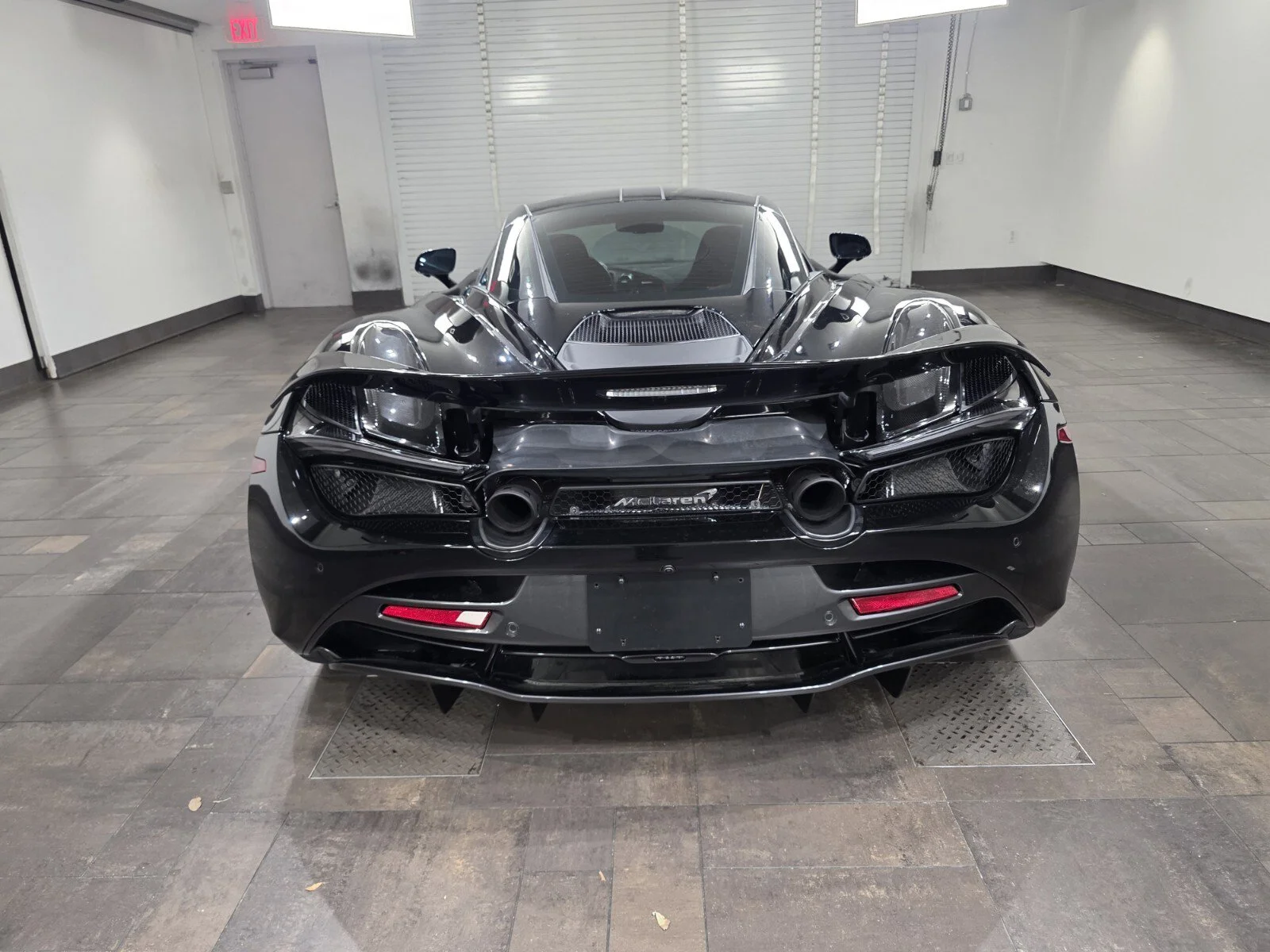Used 2022 Onyx Black McLaren Performance Coupe image 5