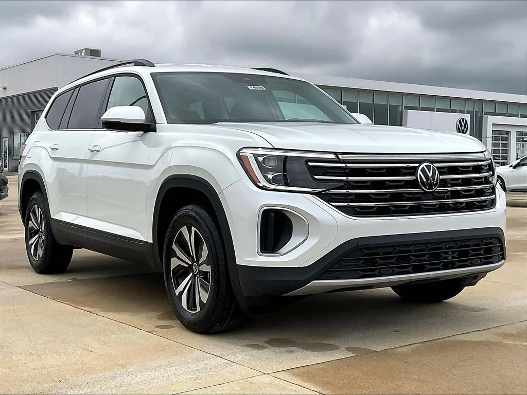 New 2026 White Volkswagen 2.0T SE image 1