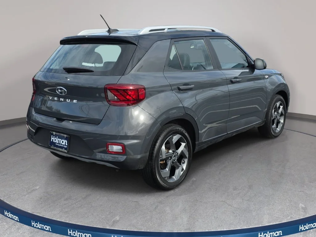 Used 2024 Gray Hyundai Limited image 6