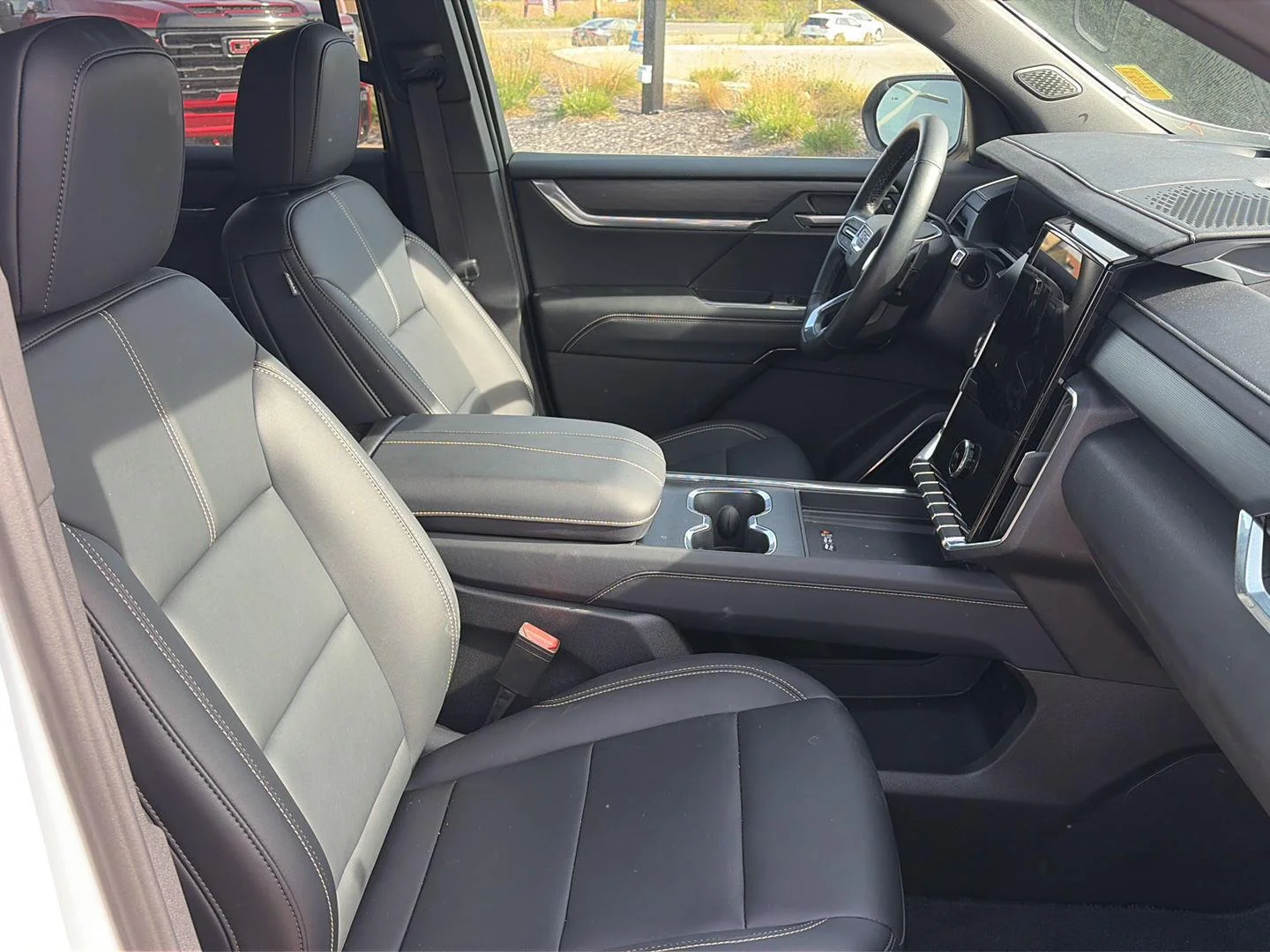 Used 2026 Summit White GMC Elevation image 26