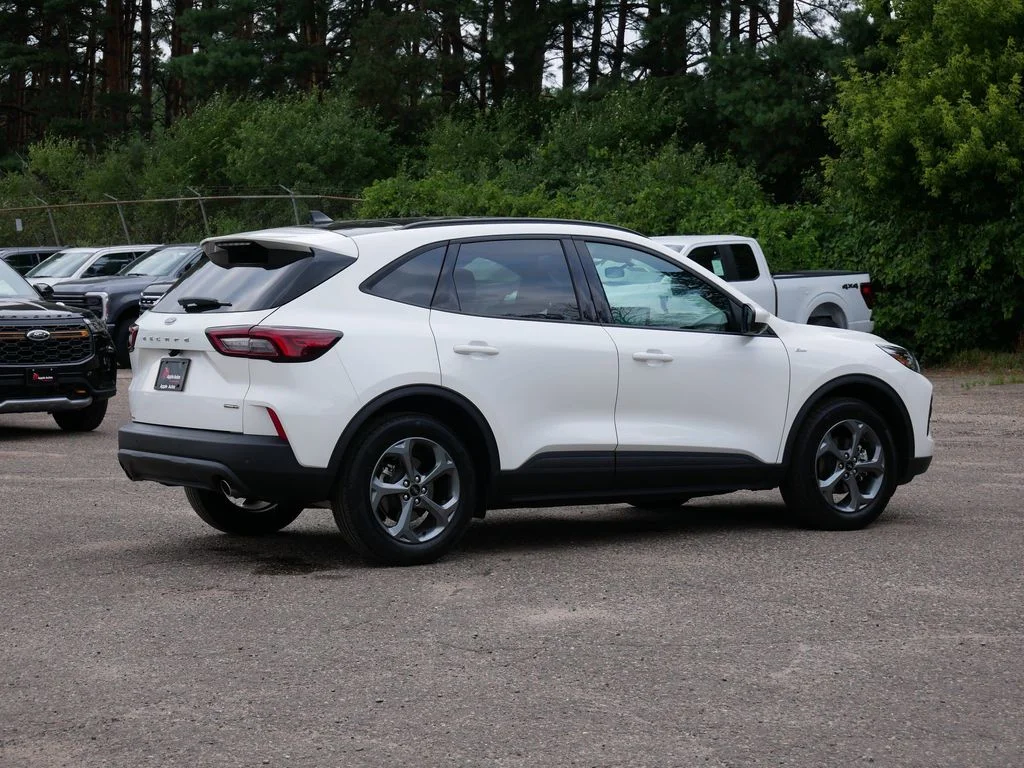 Used 2025 White Ford ST-Line Select image 3
