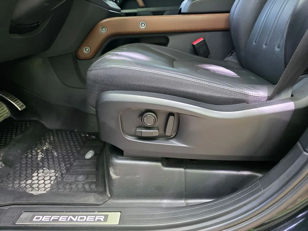 Used 2020 Santorini Black Land Rover 110 X image 15