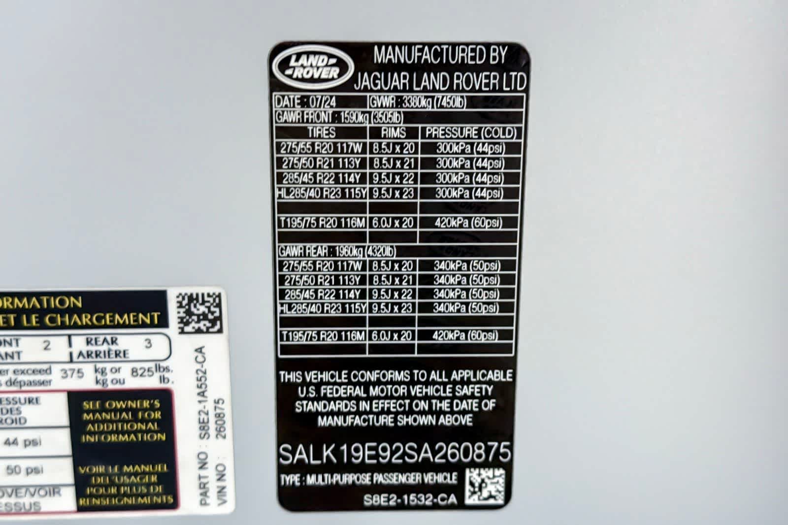 Used 2025  Land Rover Autobiography image 30