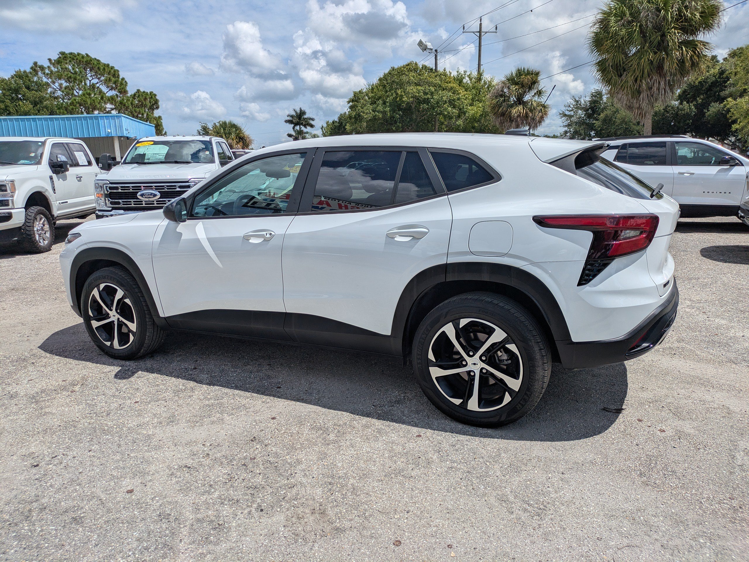 Used 2024 Summit White Chevrolet 1RS image 6