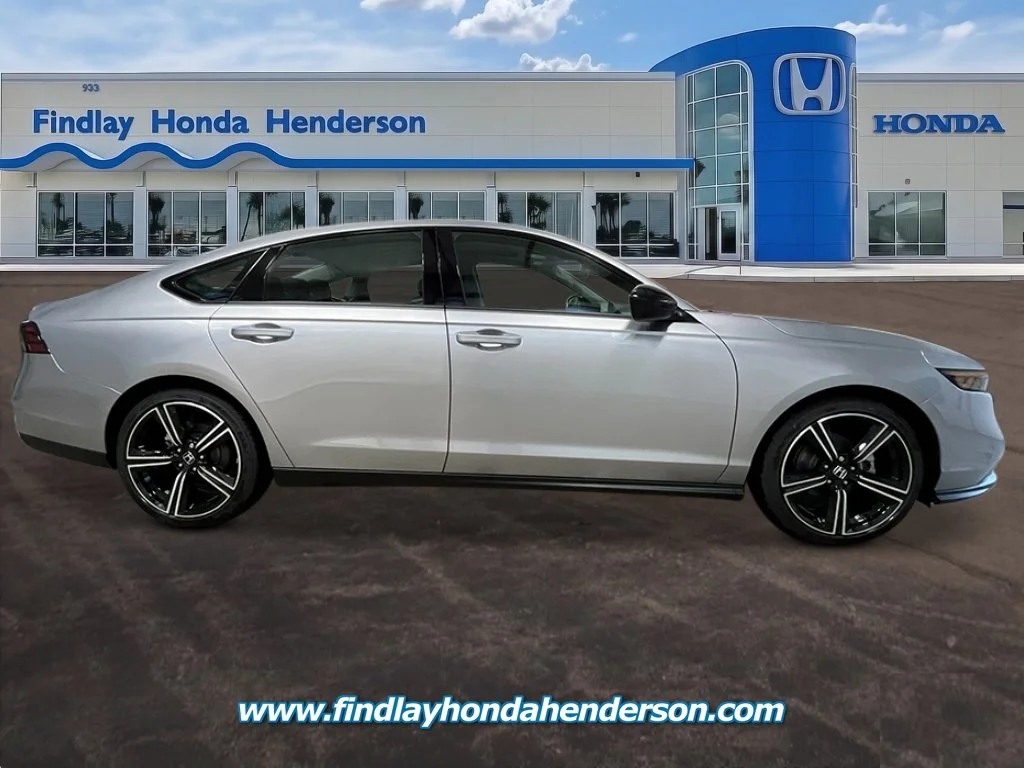 New 2026 Solar Silver Metallic Honda SE image 7