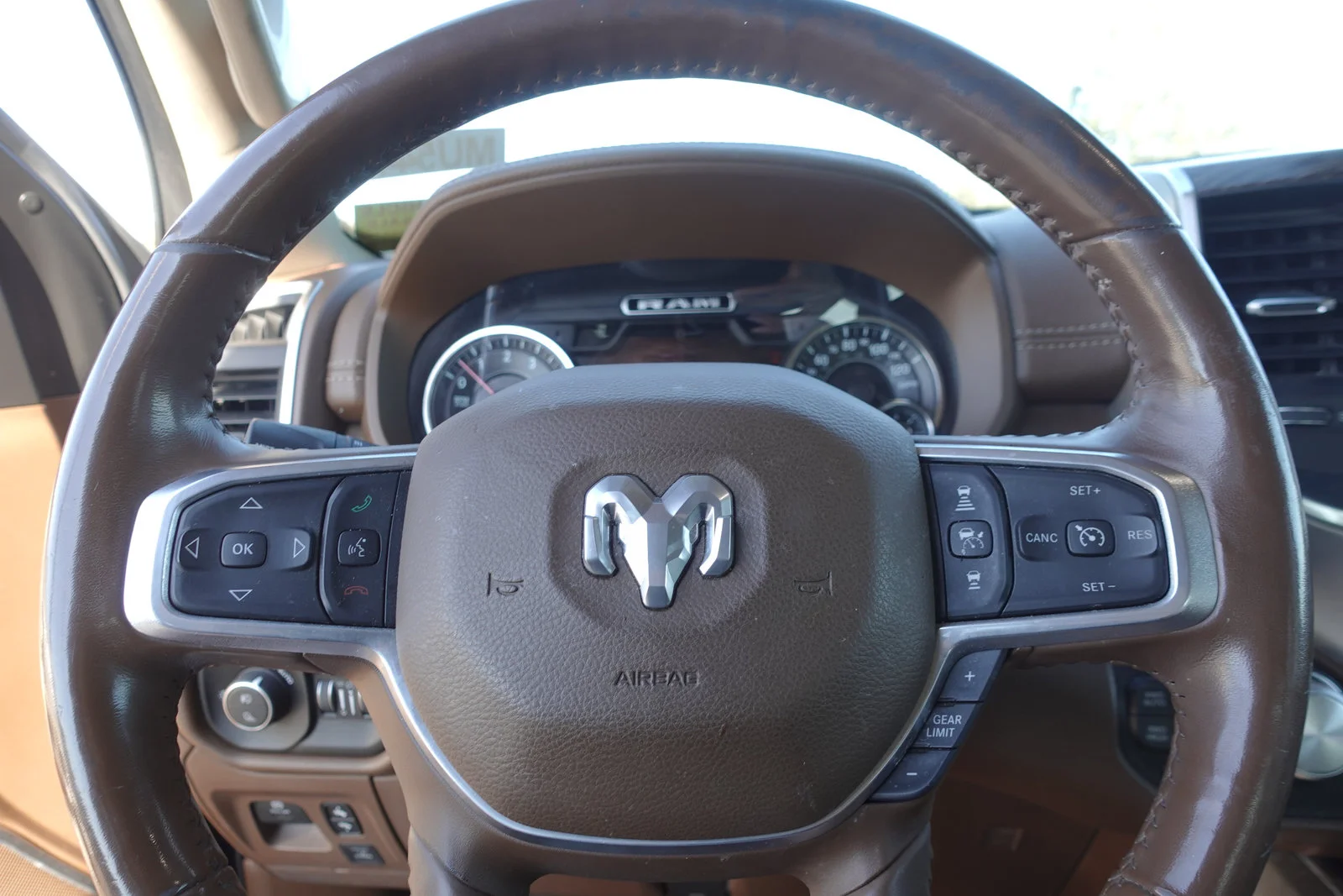 Used 2020 Patriot Blue Pearlcoat Ram Laramie image 19