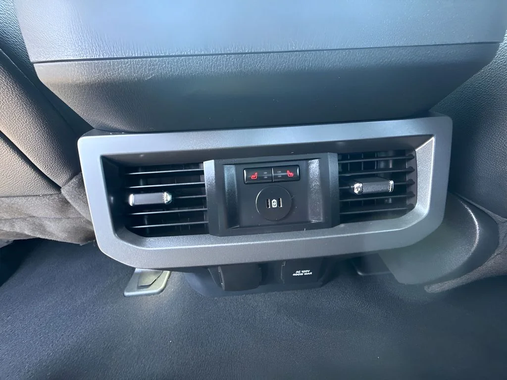 Used 2023 Silver Ford Lariat image 11