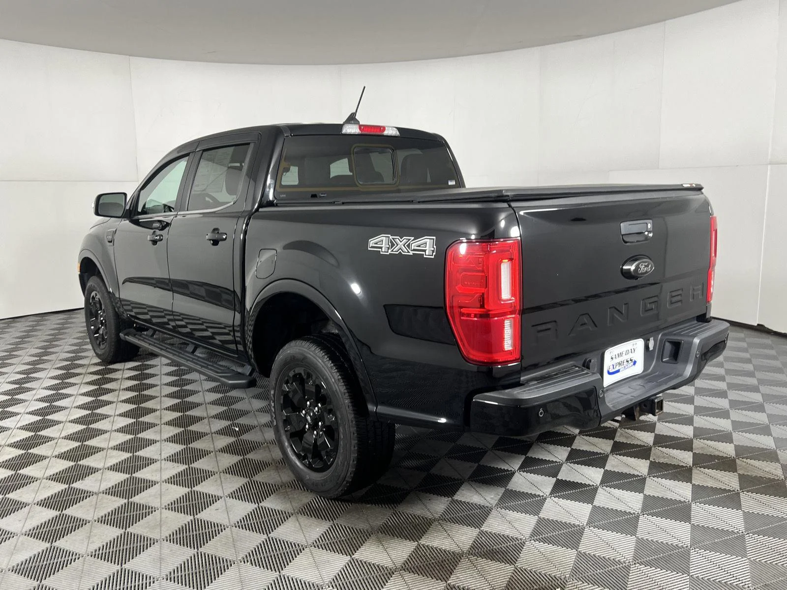 Used 2021 Shadow Black Ford  image 5