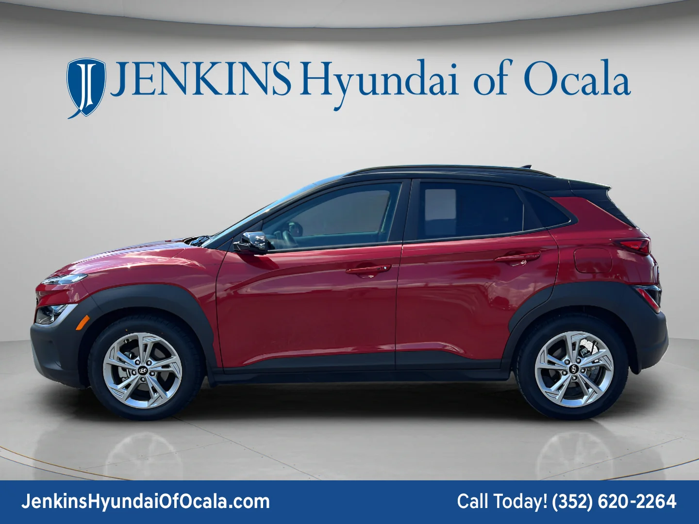 Used 2023 Pulse Red w/Black Roof Hyundai SEL image 6