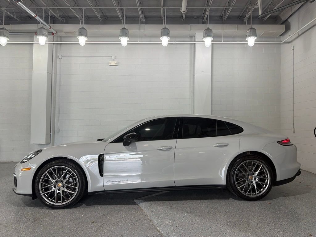 Certified Used 2023  Porsche 4 image 2