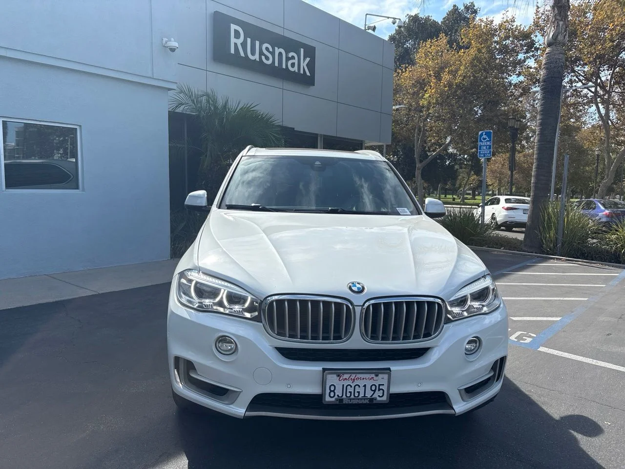Used 2018 White BMW xDrive35i image 2