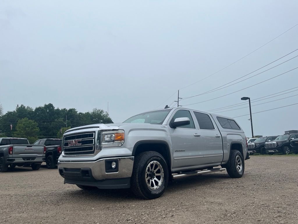 Used 2015 Quicksilver Metallic GMC SLE image 2