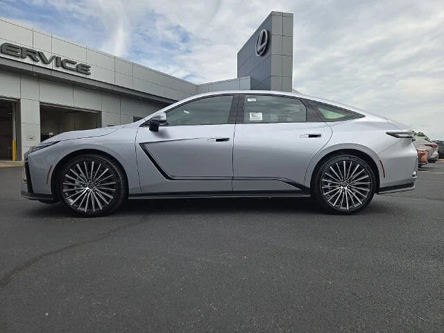 New 2026 Iridium Lexus PREMIUM image 6