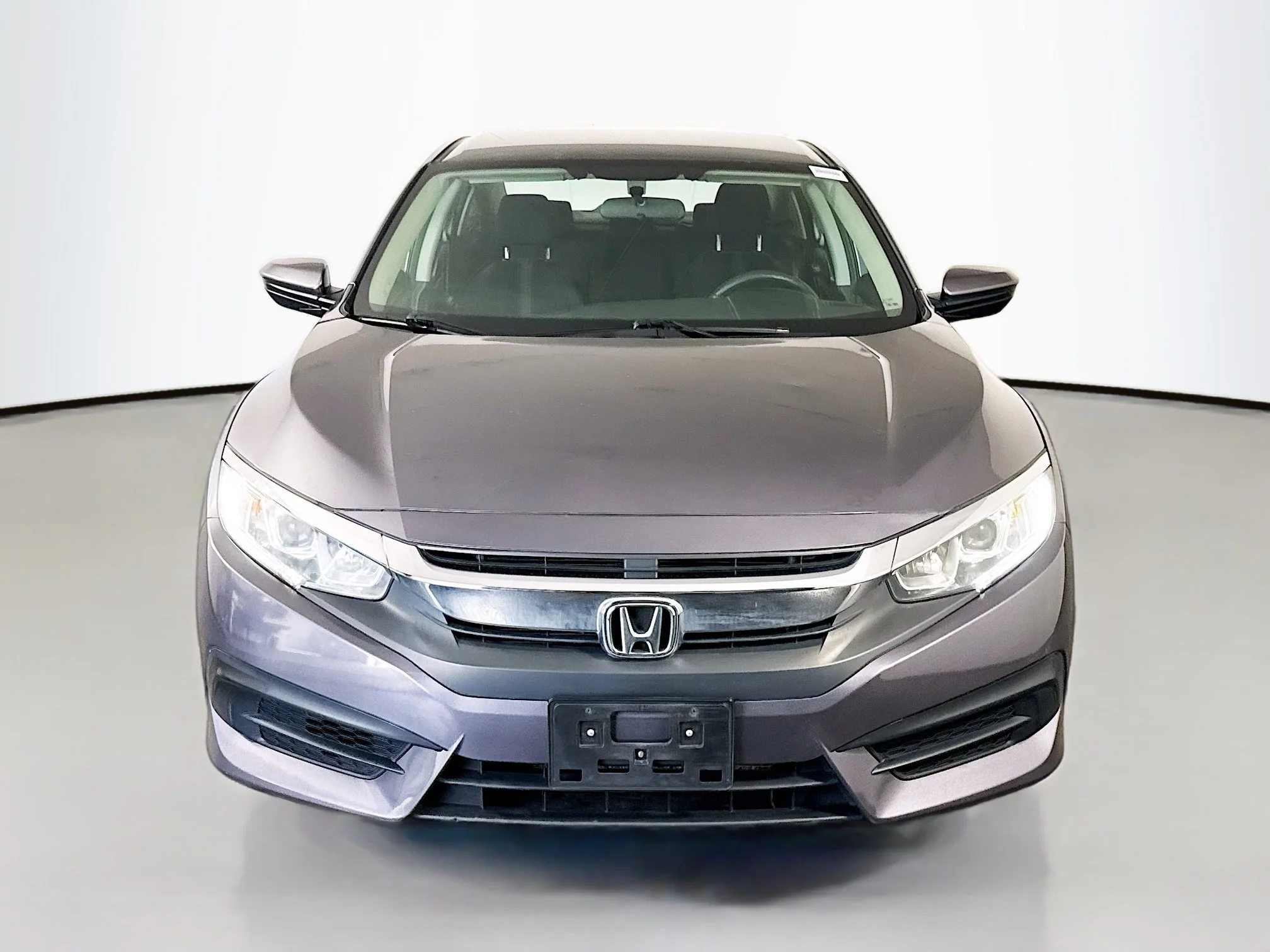 Used 2018 Modern Steel Metallic Honda LX image 2