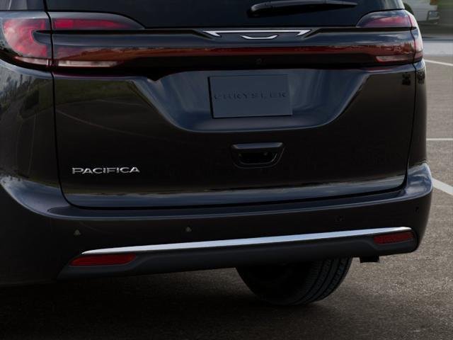 New 2027 Diamond Black Crystal Pearl-Coat Exterior Paint Chrysler Select image 91