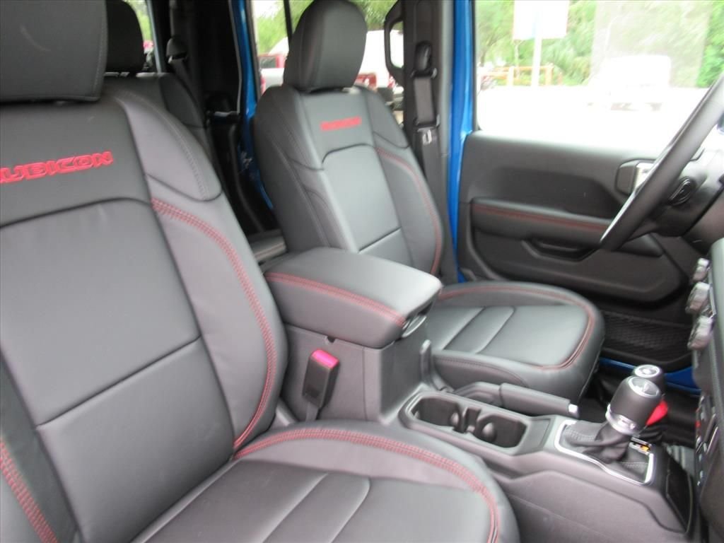 New 2026 Hydro Blue Pearl-Coat Exterior Paint Jeep Rubicon X image 9