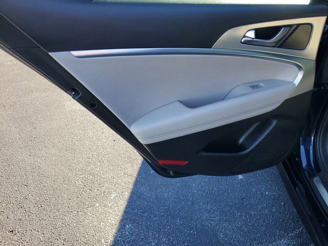 Used 2022 Blue Genesis 3.3T RWD image 13